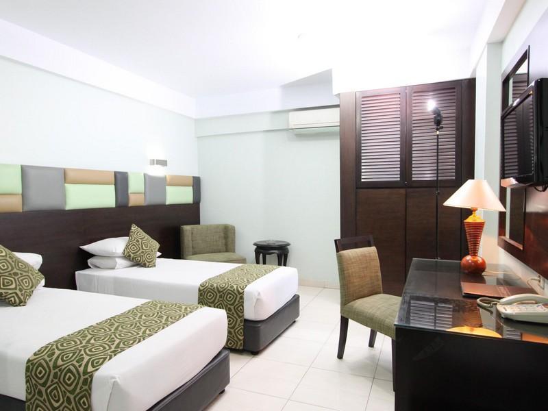 Hotel Alma Jakarta Exterior photo