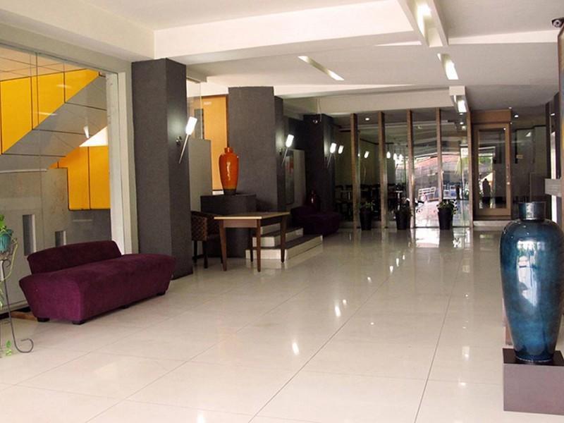 Hotel Alma Jakarta Exterior photo