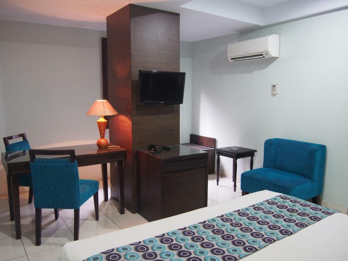 Hotel Alma Jakarta Exterior photo
